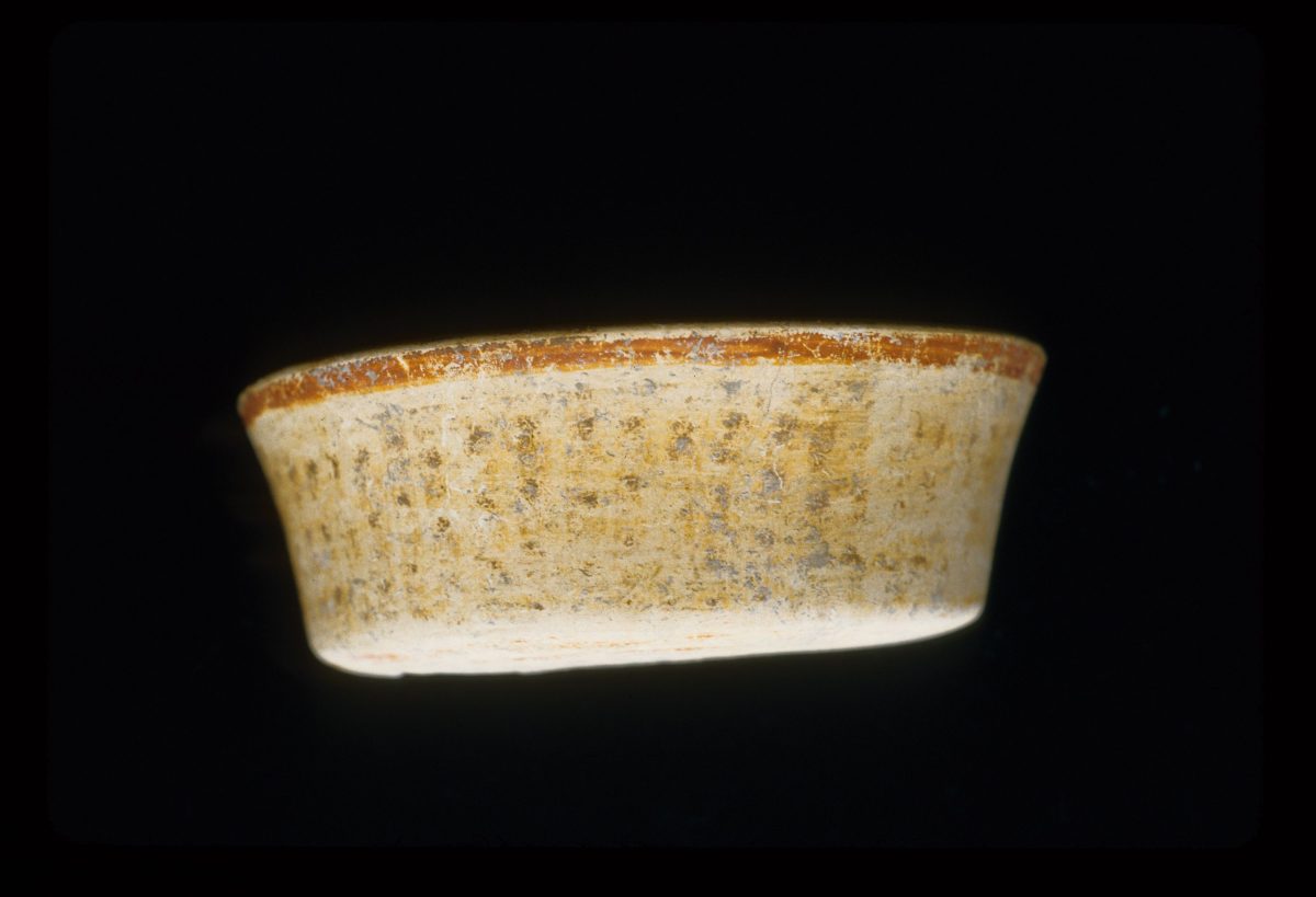 MSJ2A-5-6-16/motul:278 || Gabeta 8. Exterior. Outcurved dish/bowl.