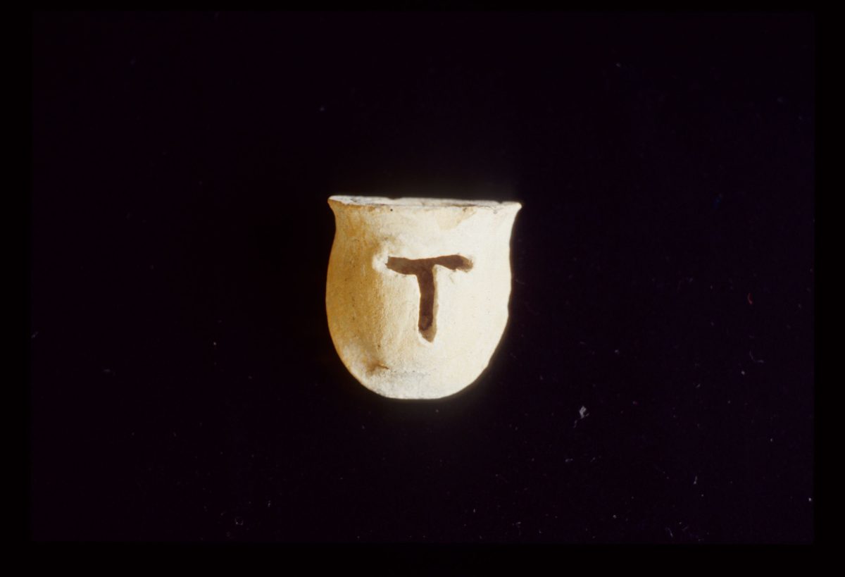 MSJ2A-5-6-16/motul:375 || Foot with T-shaped cut. Tripod plate.